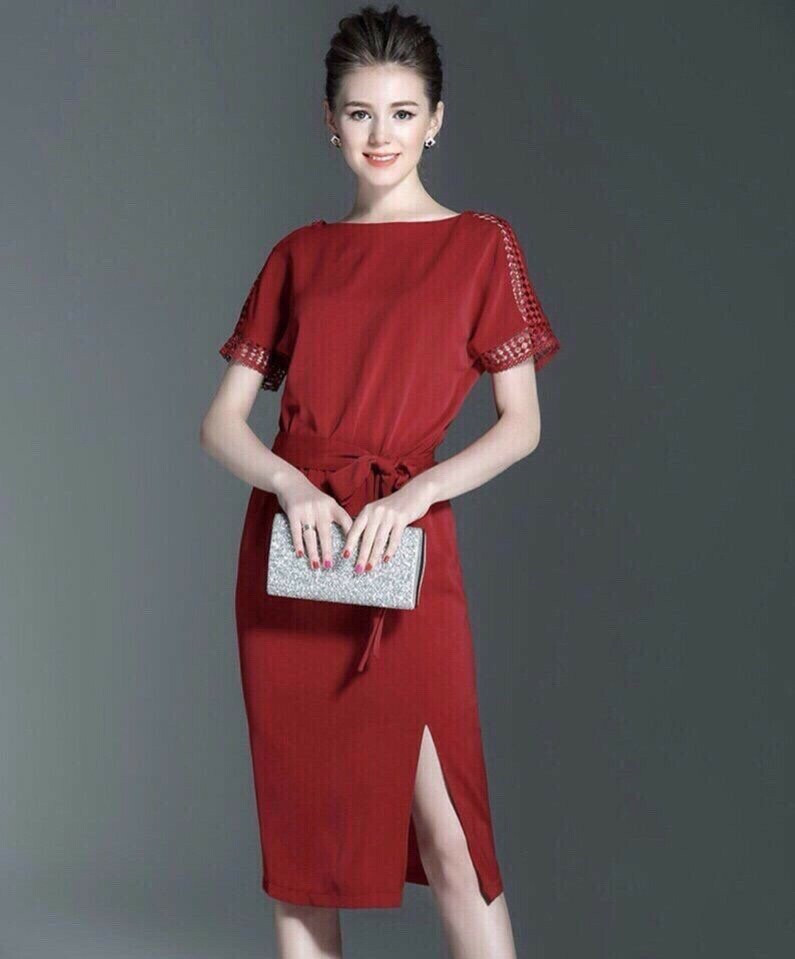 Đầm công sở eo thun xẻ tà kèm dây màu đỏ