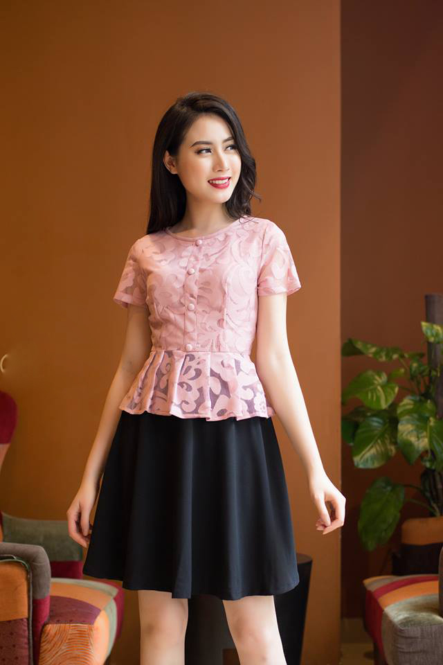 Đầm xòe thiết kế ren peplum màu hồng dễ thương