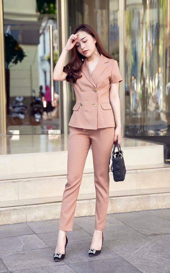 Set bộ công sở vest sang trọng kèm thắt lưng màu hồng