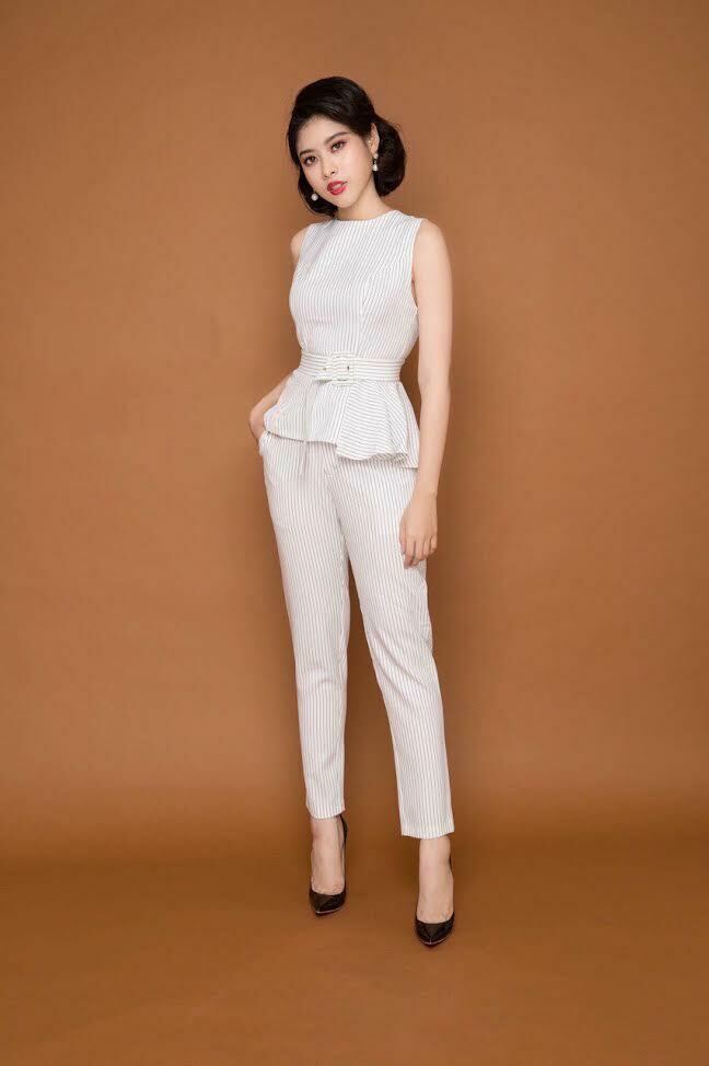 Set nguyên bộ sọc cao cấp kèm thắt lưng màu trắng